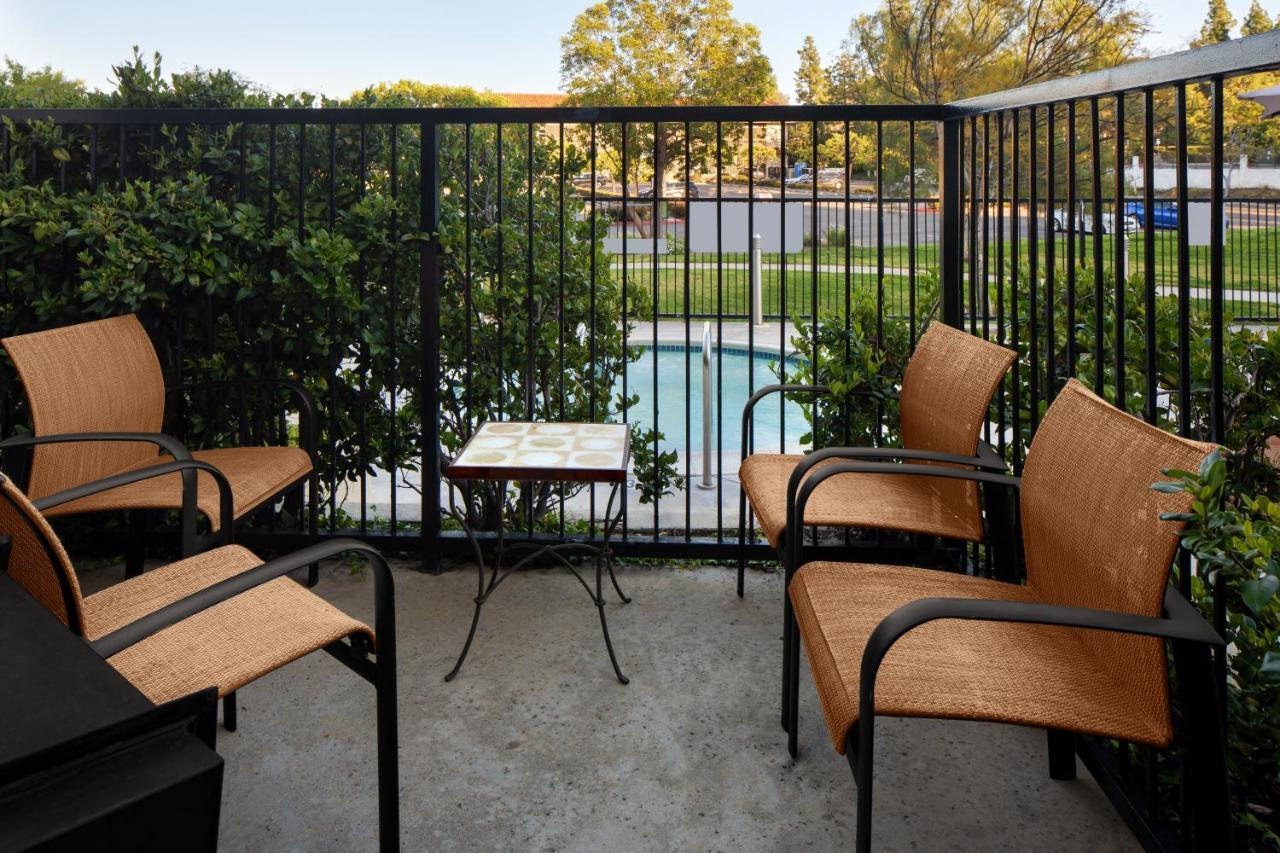 Courtyard By Marriott San Diego Rancho Bernardo Exterior foto